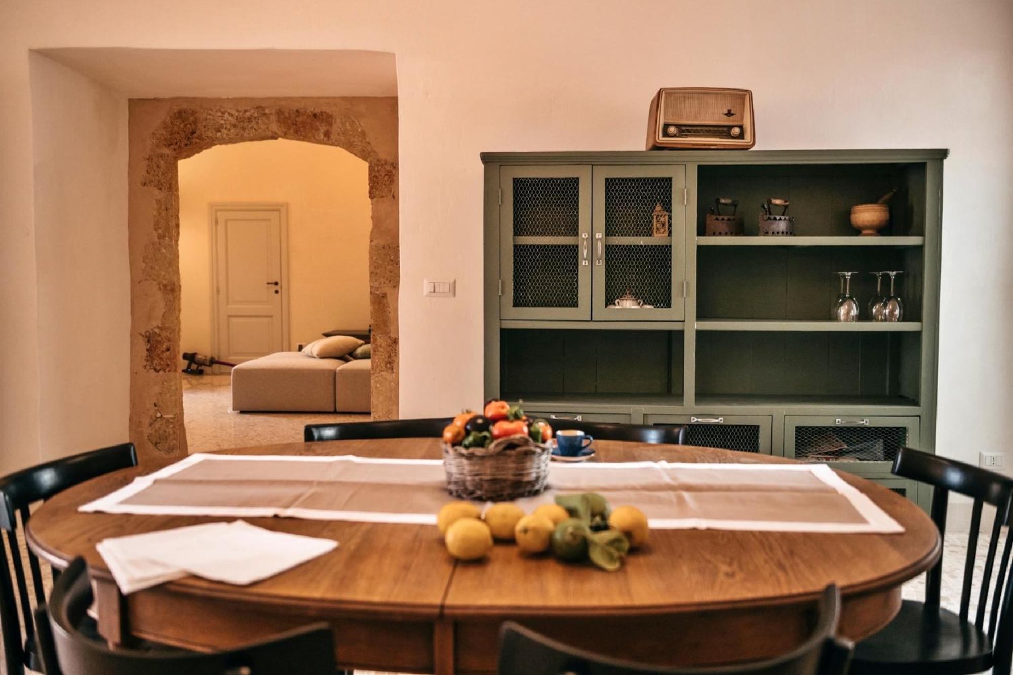 Palazzo Pati Ξενοδοχείο Tiggiano Εξωτερικό φωτογραφία